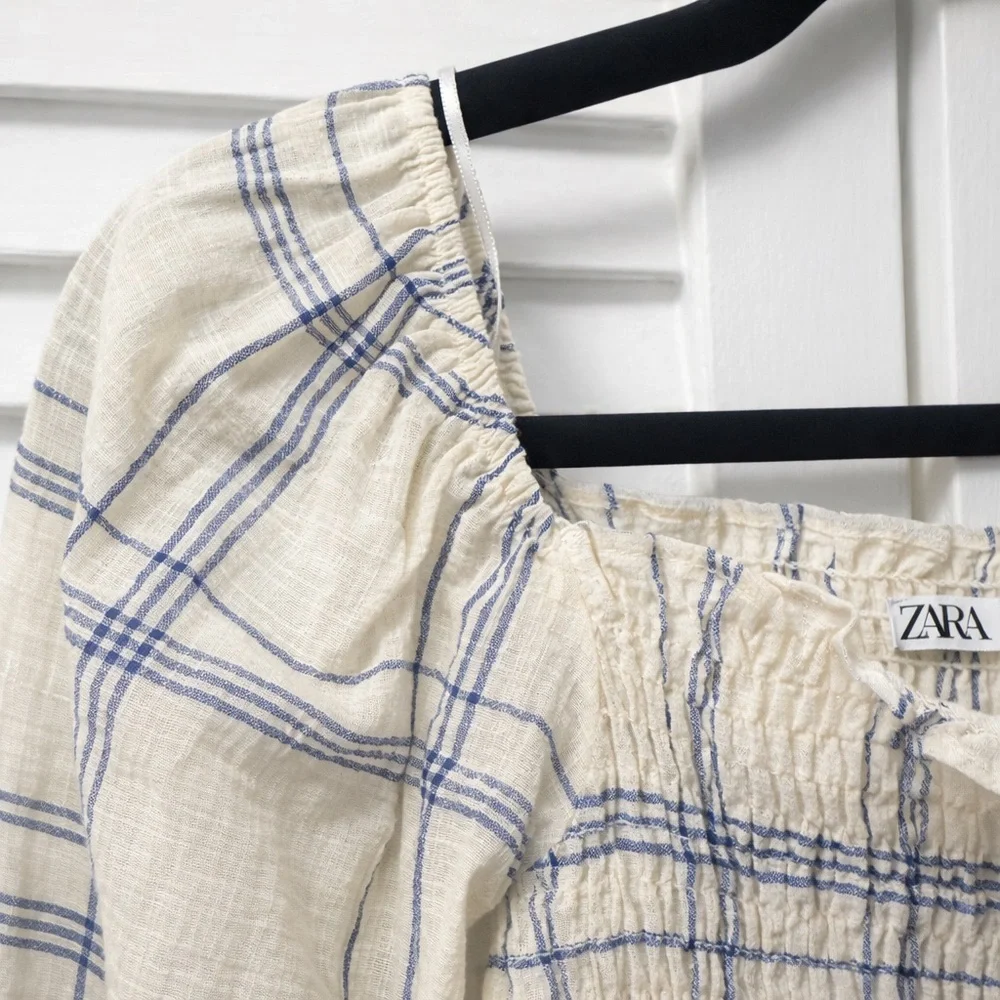 ZARA 💙 Plaid Smocked Long Sleeve Top